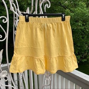 💰10/$50💰New Medium Yellow Skirt